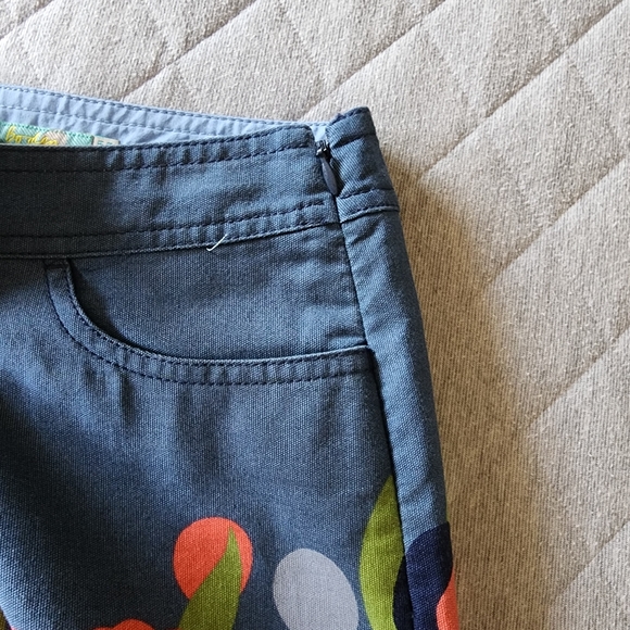 Boden Floral Pencil Skirt 2R - Picture 5 of 9